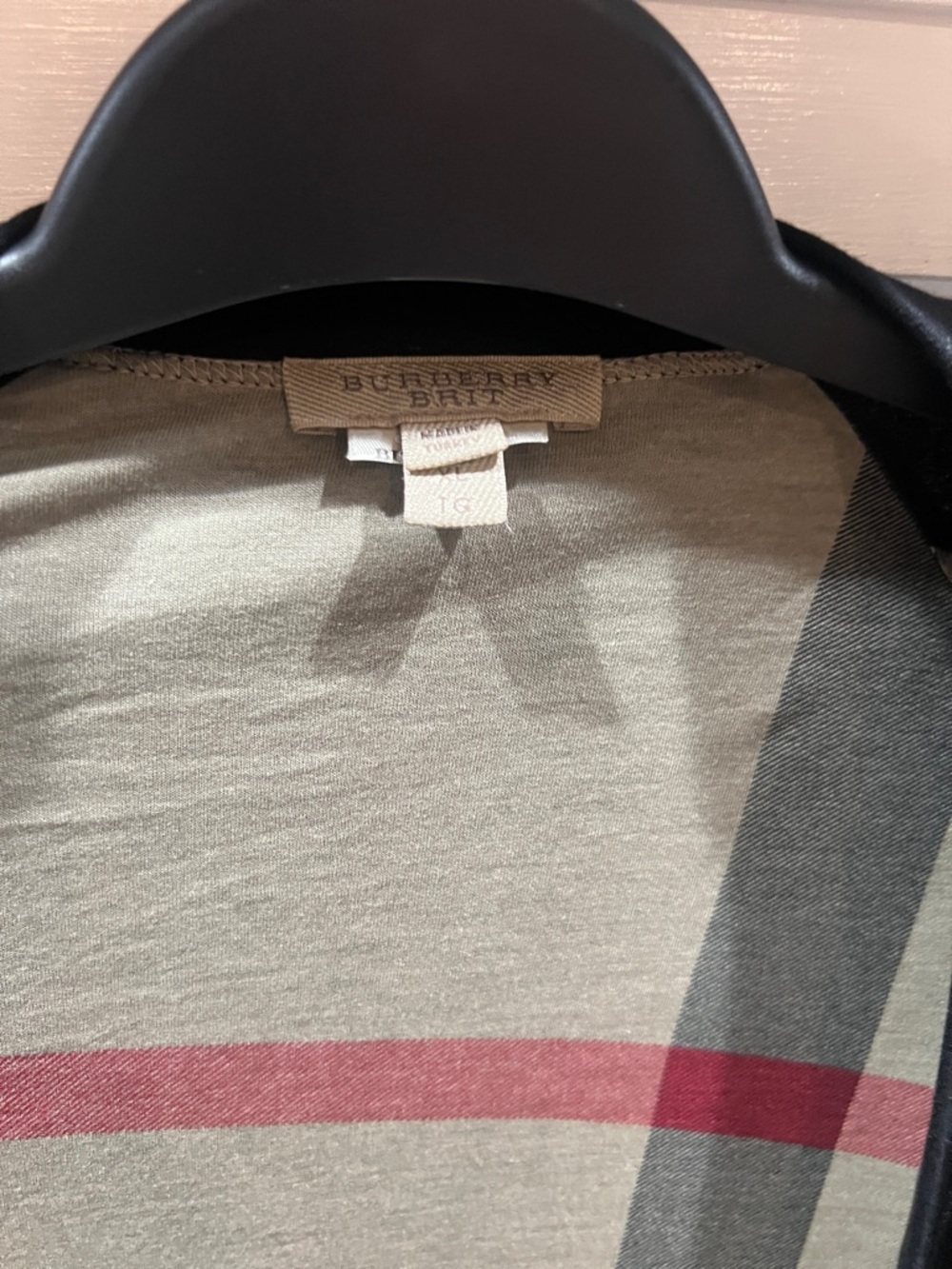 Burberry Black Open-Front Cape with Signature Check Lining - Picture 5 of 9